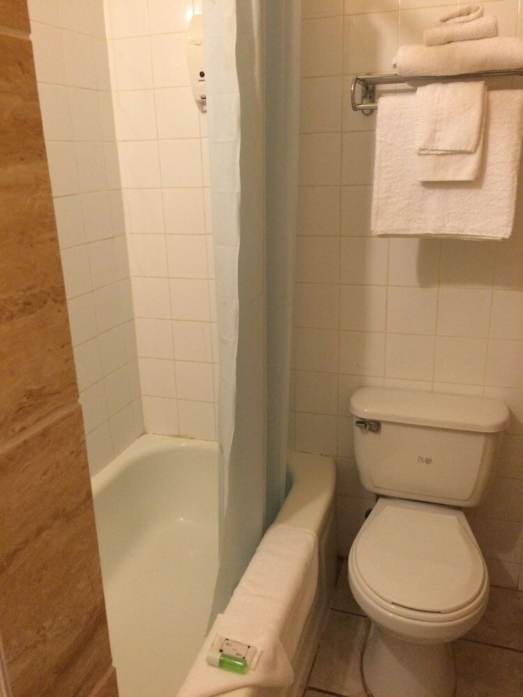 Фото Esterhazy Motor Hotel