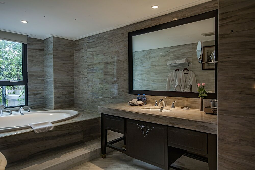 Фото The Chi Boutique Hotel