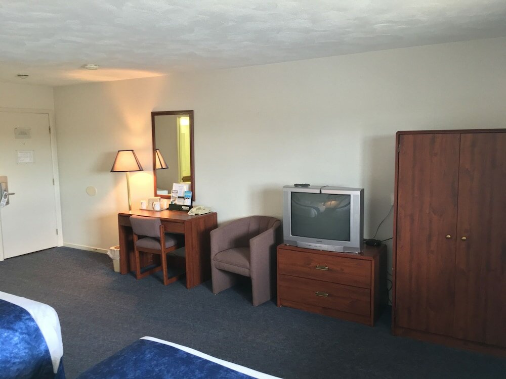 Фото Fairway Inn