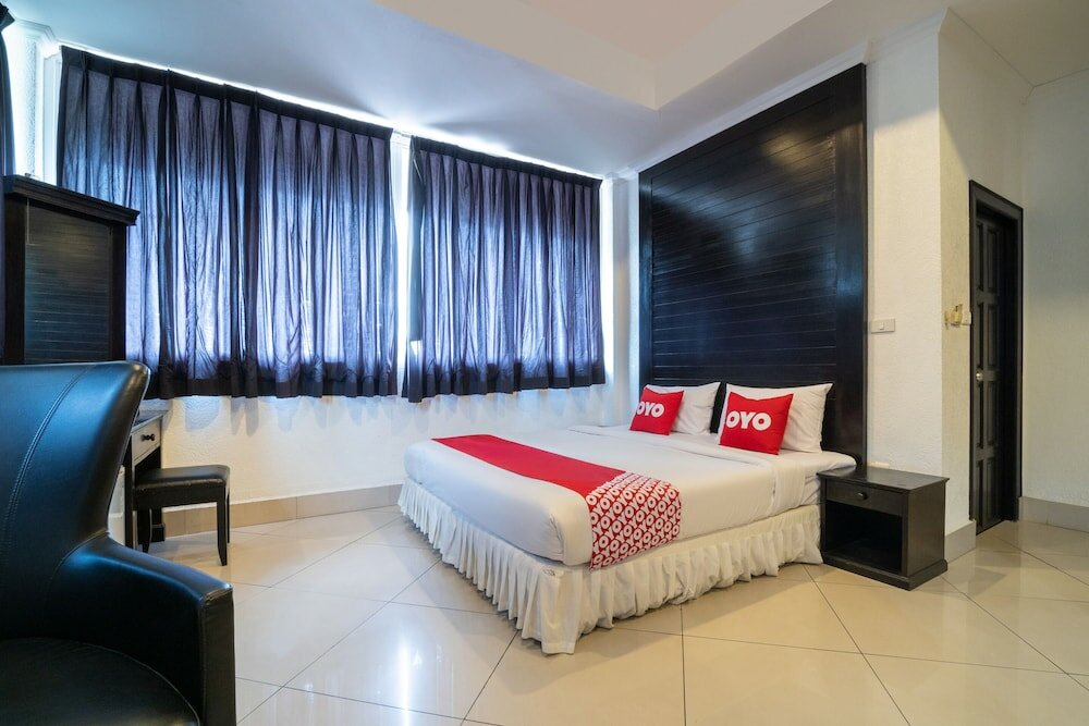 Фото Oyo 835 Koh Chang Luxury Hotel