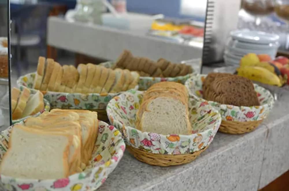 Фото Kennedy Slim Hotel