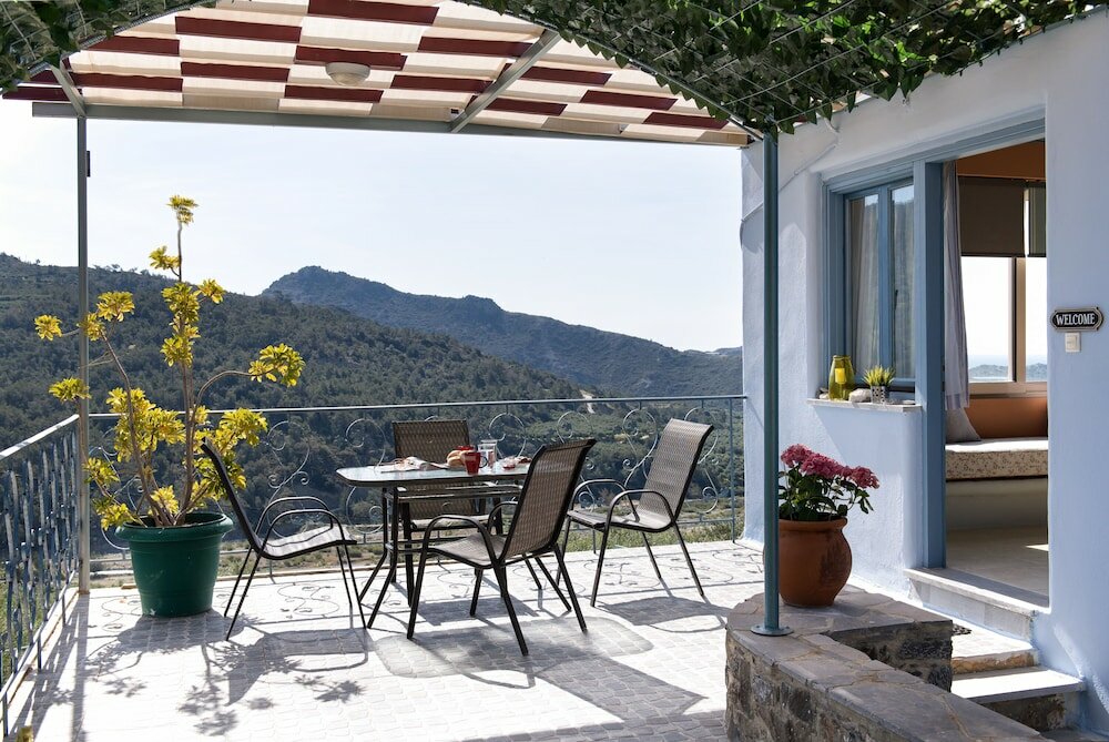 Фото Sarakinas Residences