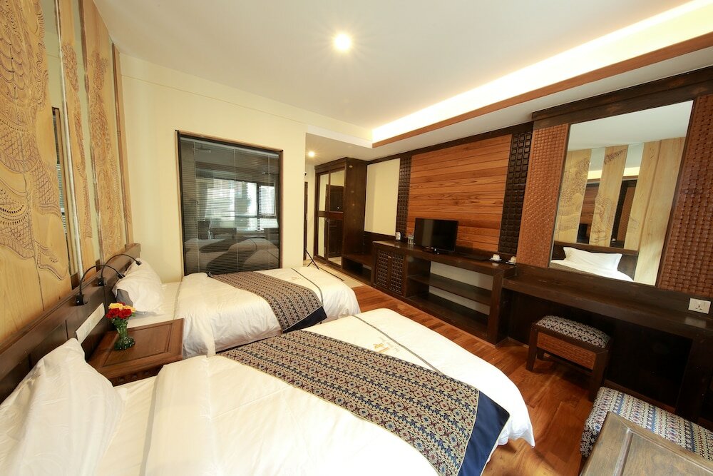 Фото The Home Hotel