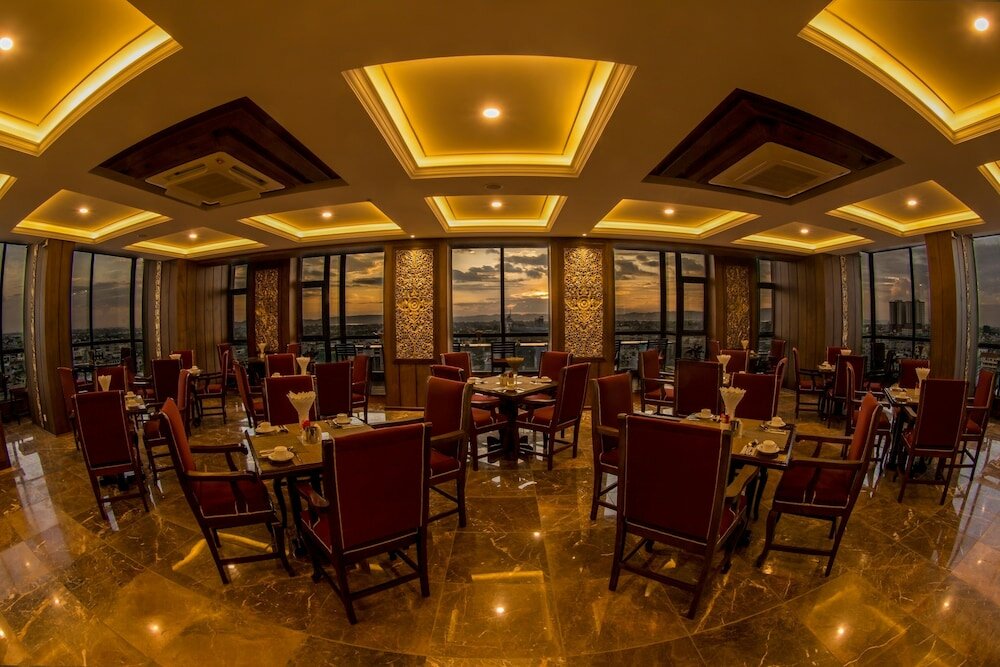 Фото The Home Hotel