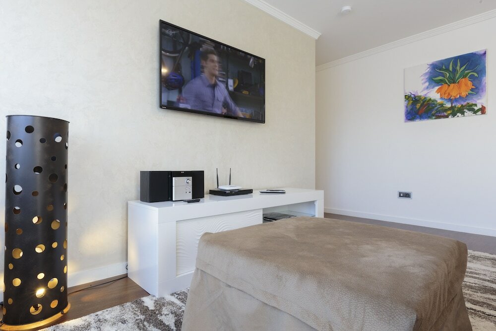 Фото The Queen Luxury Apartments Villa Vinicia