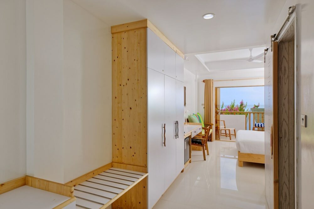 Фото Luau Beach Inn