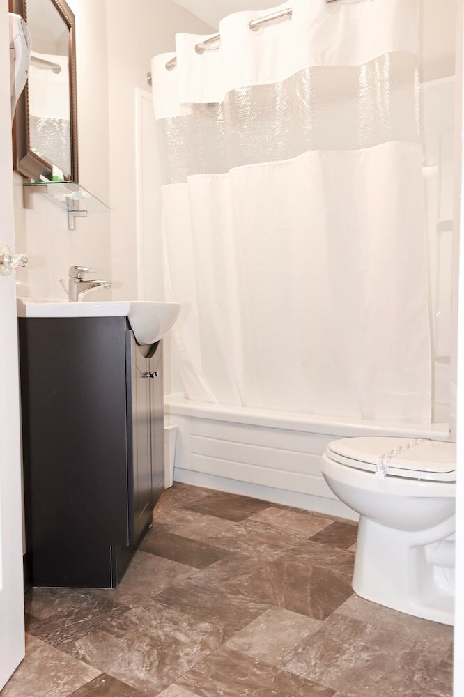 Фото Sportsman's Inn on the Harbour Front