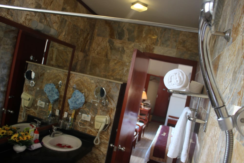 Фото A25 Hotel - 221 Bach Mai