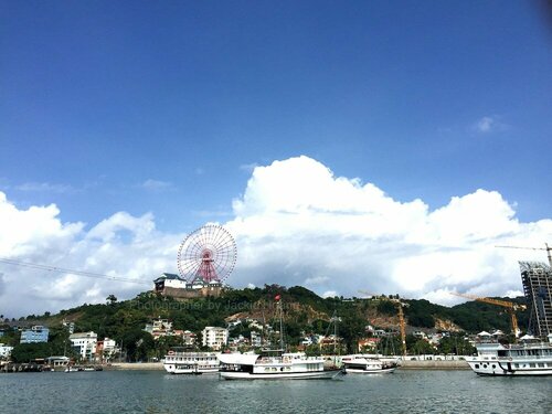 Гостиница Alex Ha Long Hotel в Халонге