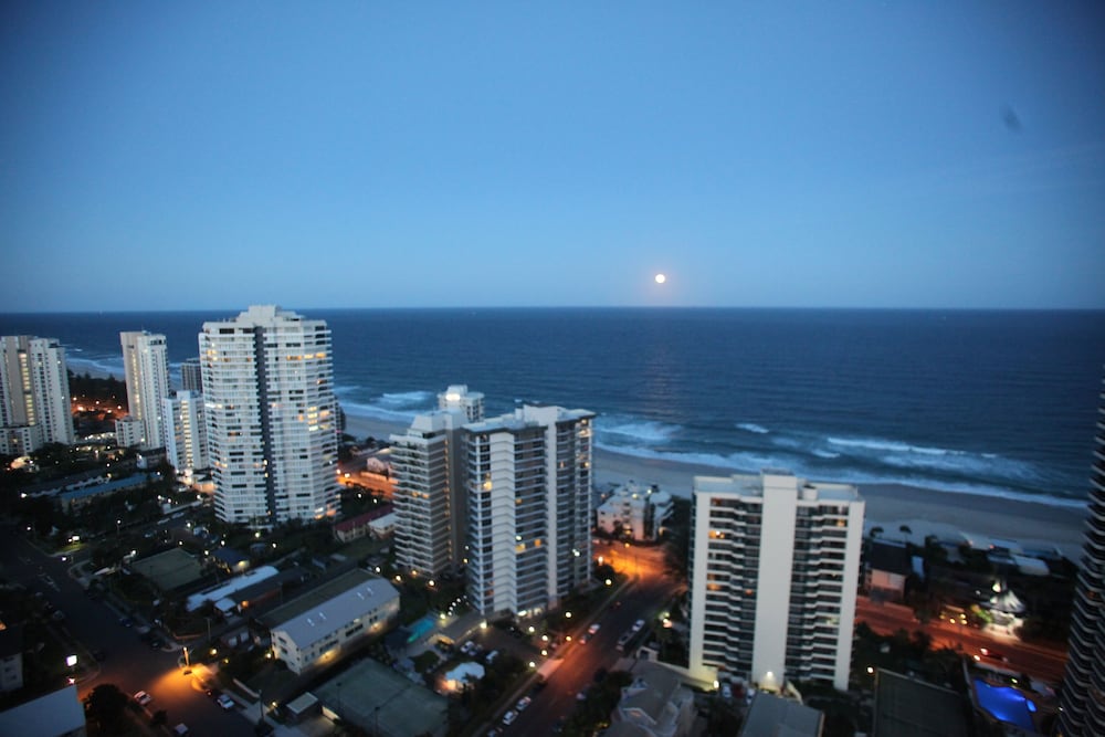 Фото Gold Coast Amor'e Luxury Sub Penthouse