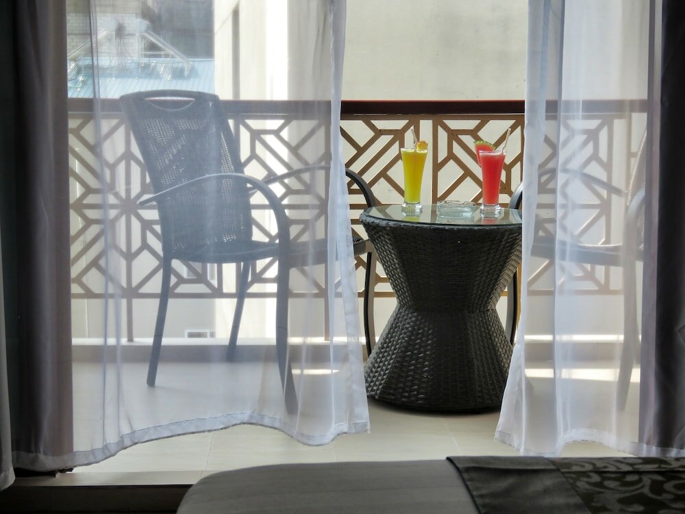 Фото Triton Beach Hotel & SPA