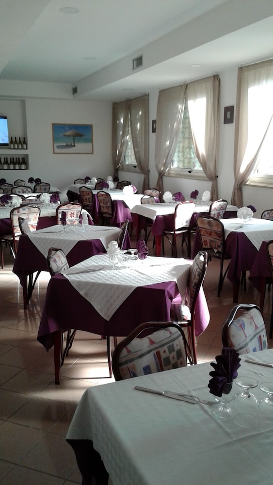 Фото Hotel Ristorante Chiar di Luna