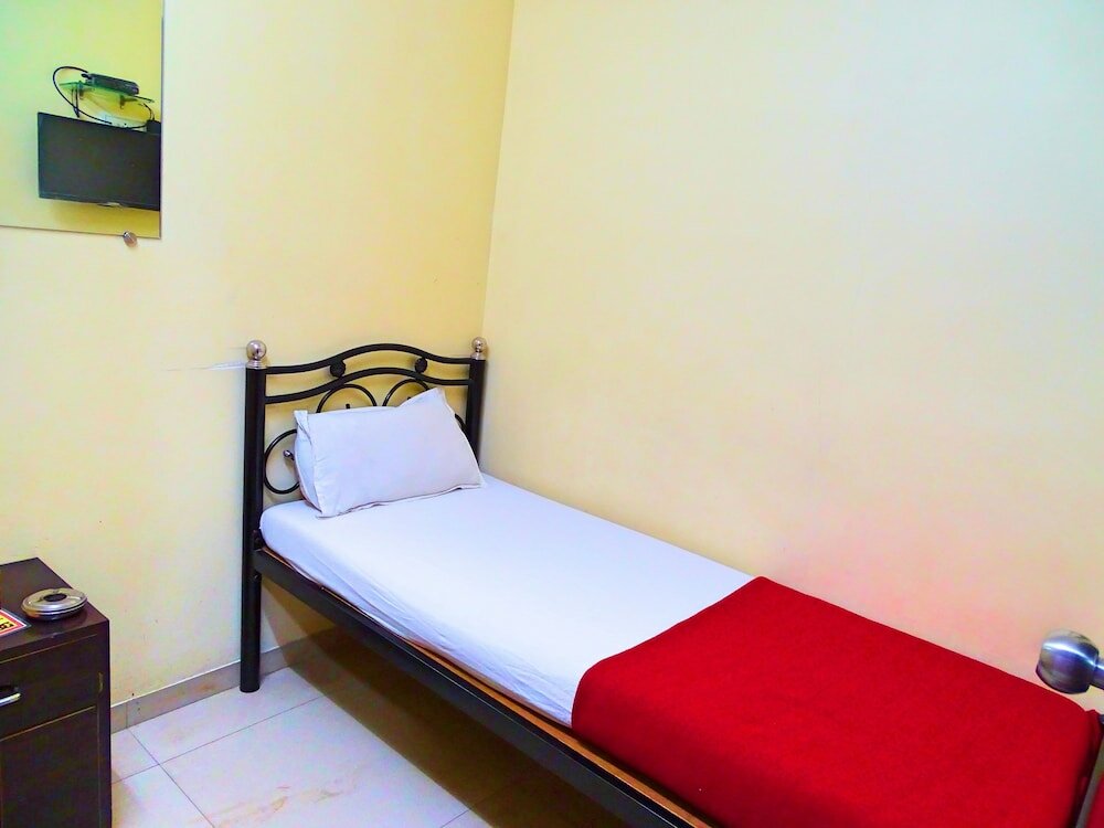 Фото Decent Guest House