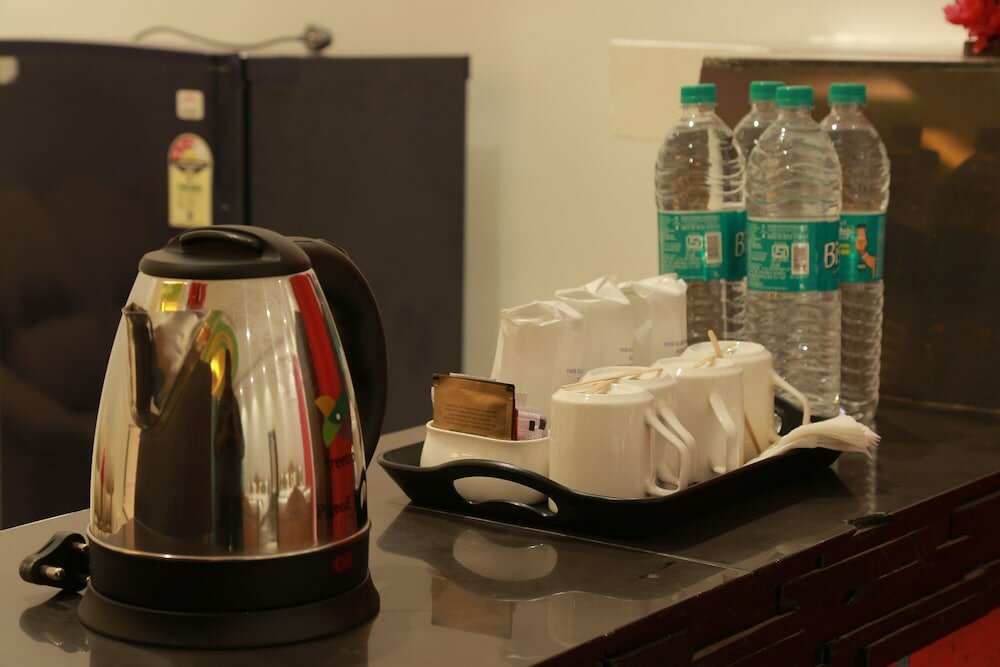 Фото Treebo Trend South Avenue With Roadside View