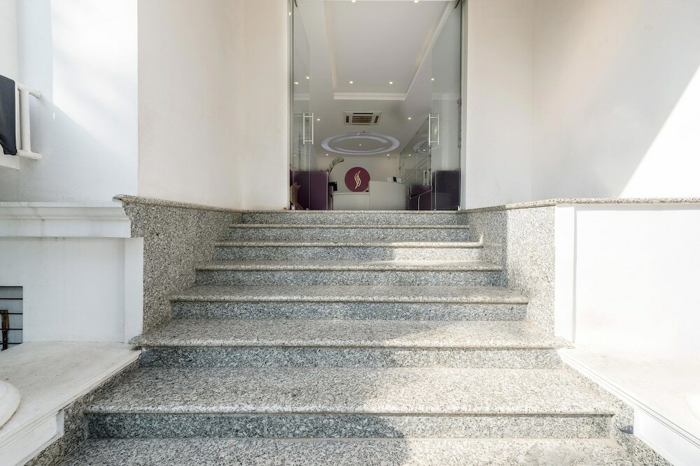 Фото Treebo Trend South Avenue With Roadside View