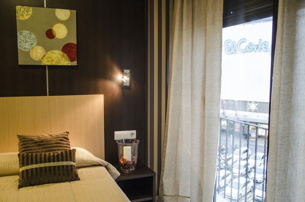 Фото Hotel Duquesa