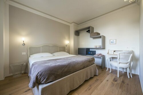 Внешний вид отеля Villa Italia Luxury Suites and Apartments в Арко, фото 3