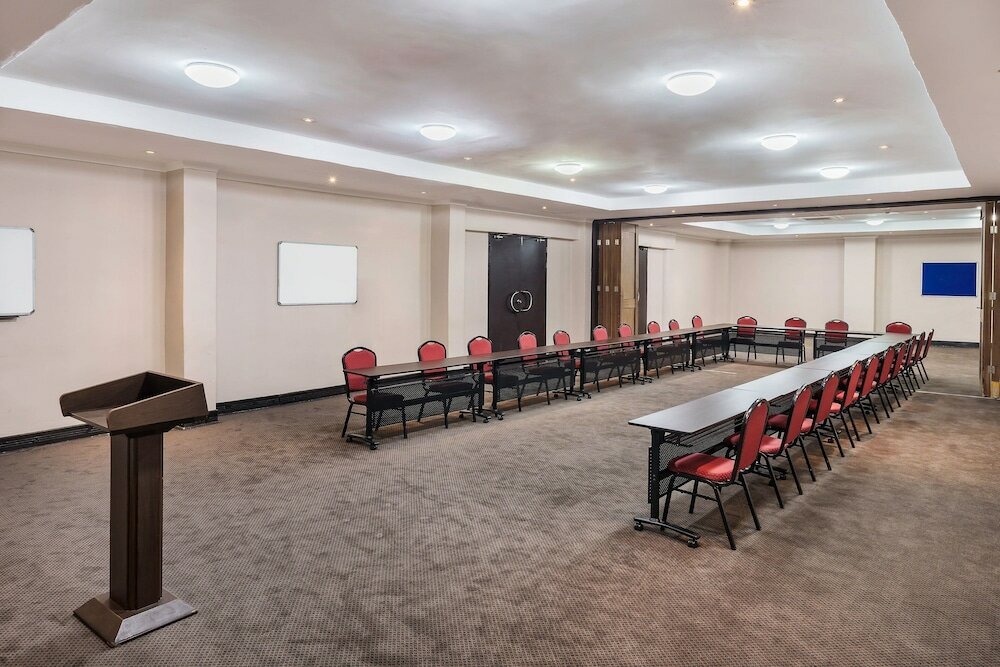 Фото Protea Hotel by Marriott Lusaka