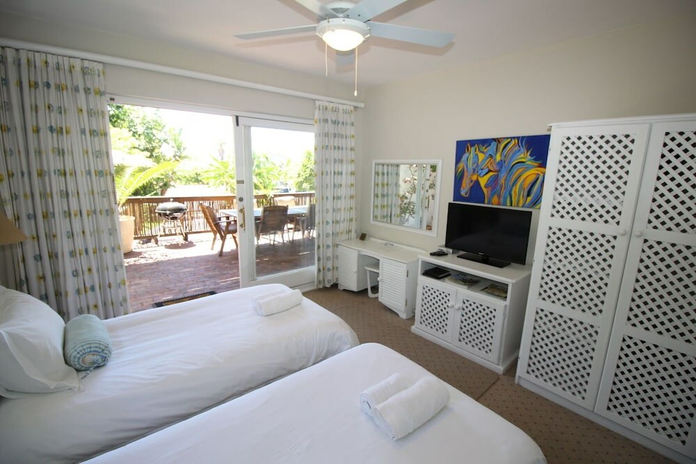 Фото La Boheme Bed and Breakfast