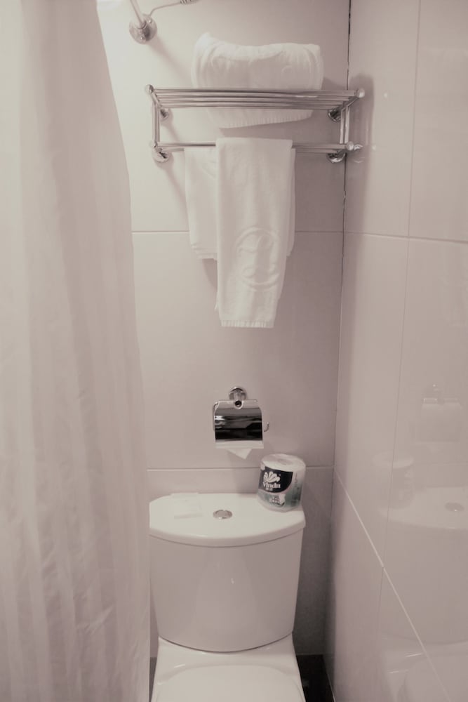 Фото Oriental Lander Hotel