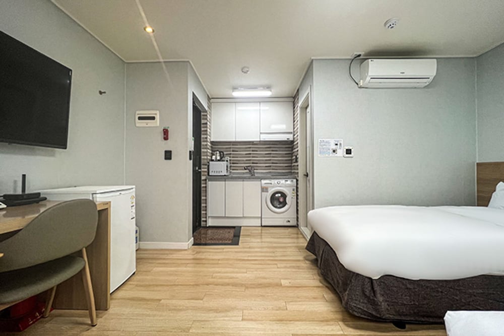 Фото Malu Hotel Suwon