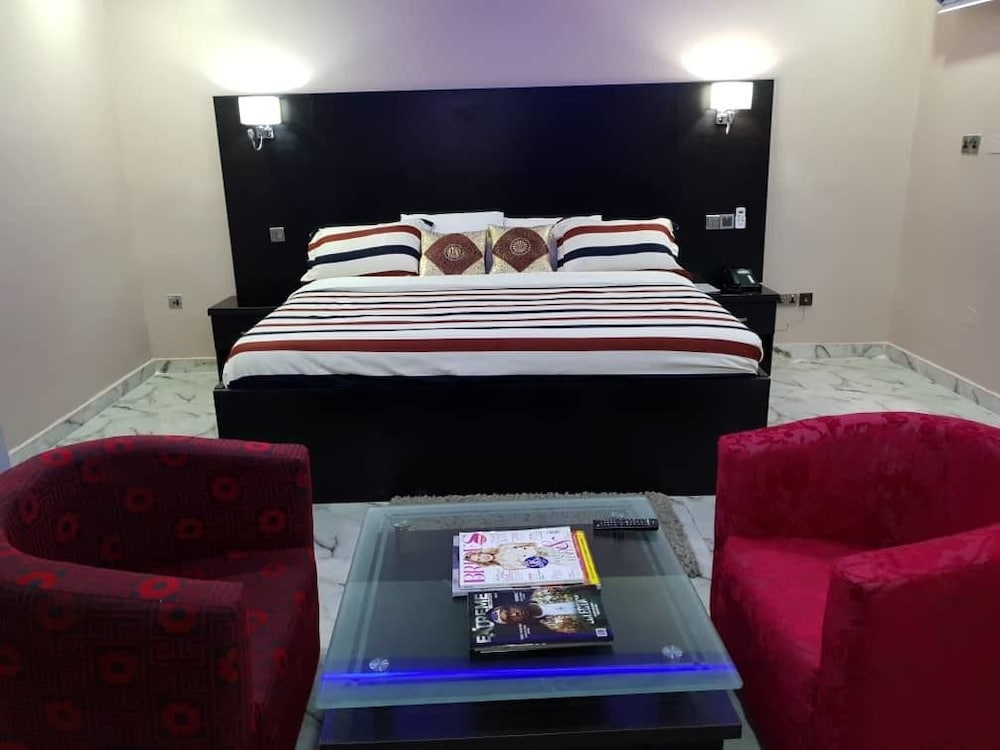 Фото Number 95 Suites