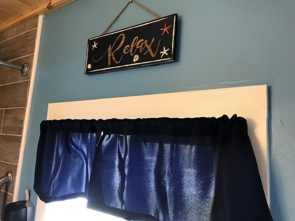 Фото White Birches Motel