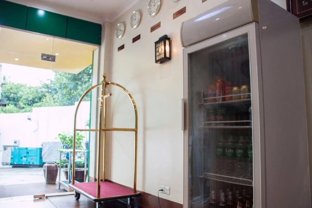 Фото Fame Hotel Yangon