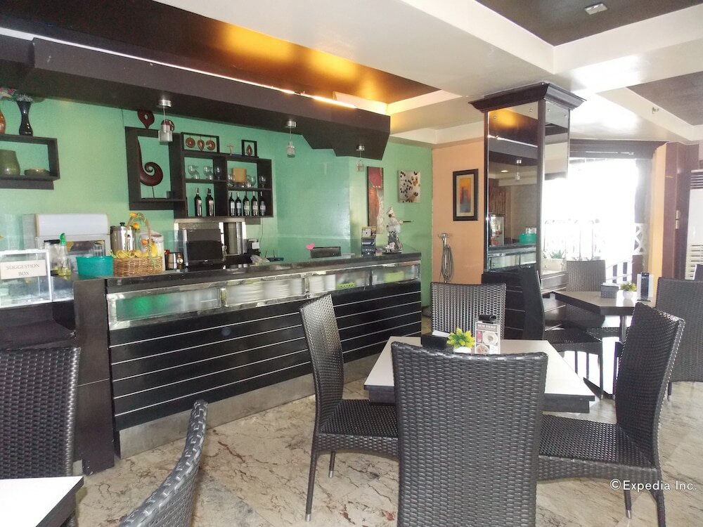 Фото Mo2 Westown Hotel Bacolod - Downtown