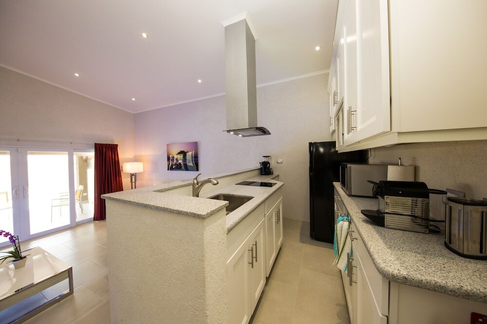 Фото Hidden Hill Condos Aruba