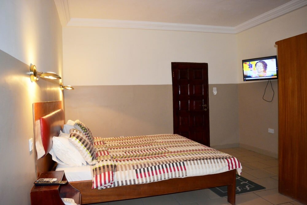 Фото Kunta Kinte