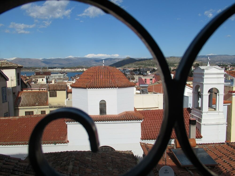 Фото Byron Hotel