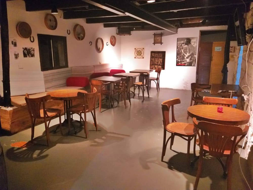 Фото Al Yakhour Hostel