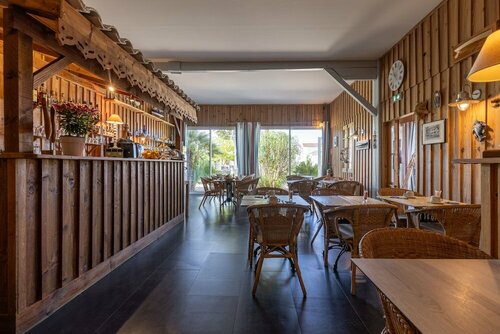 Гостиница Hôtel Le Grain de Sable