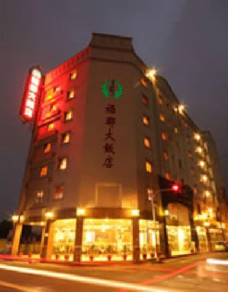 Фото отеля 1