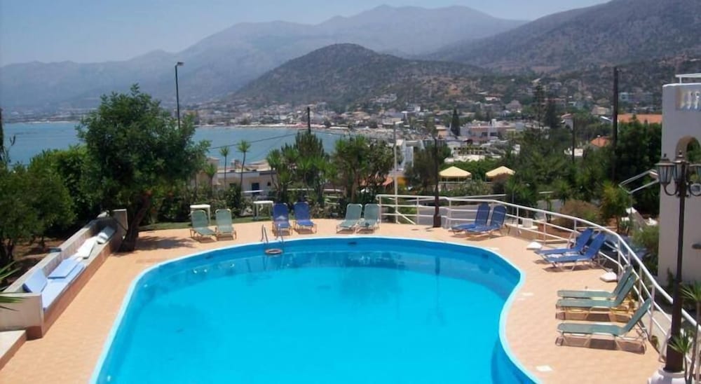 Фото Stalis Bay Apartments