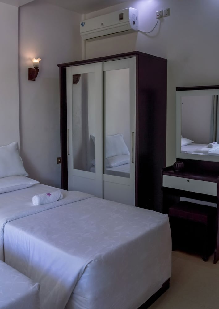 Фото Hulhudheli Inn