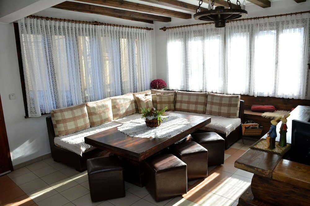 Фото Trenchova Guest House