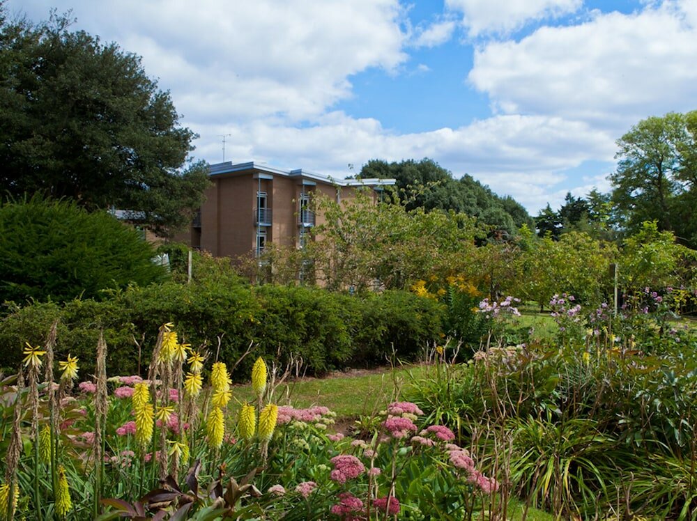 Фото University of Exeter Pennsylvania Court