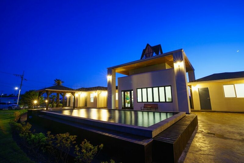 Гостиница Monteview Stay