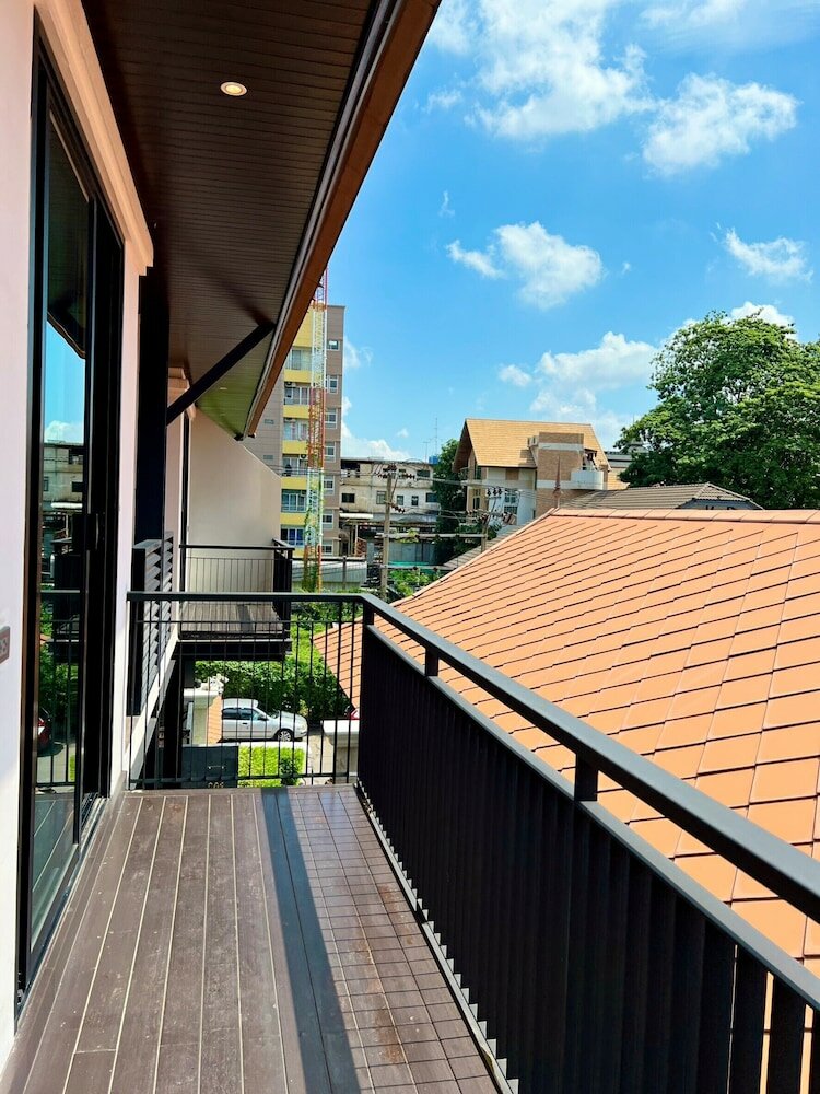 Фото Yotaka Boutique Hotel Bangkok