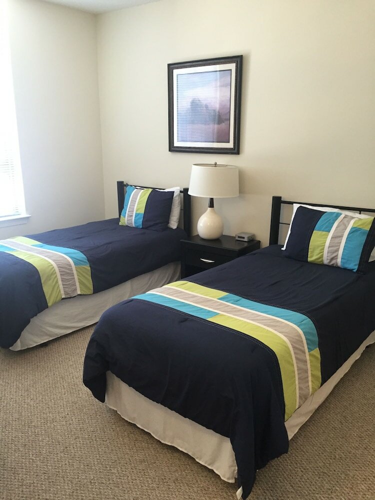 Фото Instrata by Executive Apartments