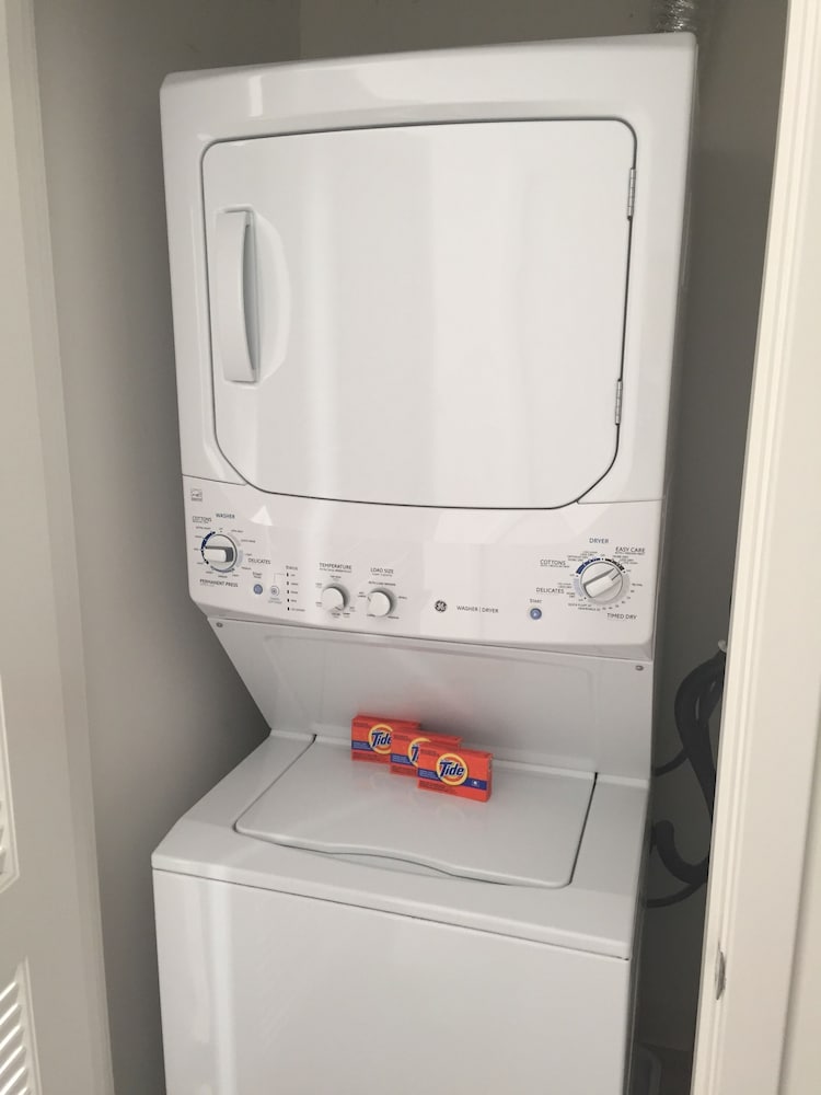 Фото Instrata by Executive Apartments