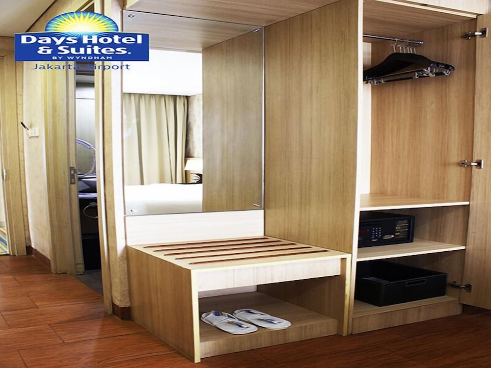 Фото Days Hotel & Suites by Wyndham Jakarta Airport