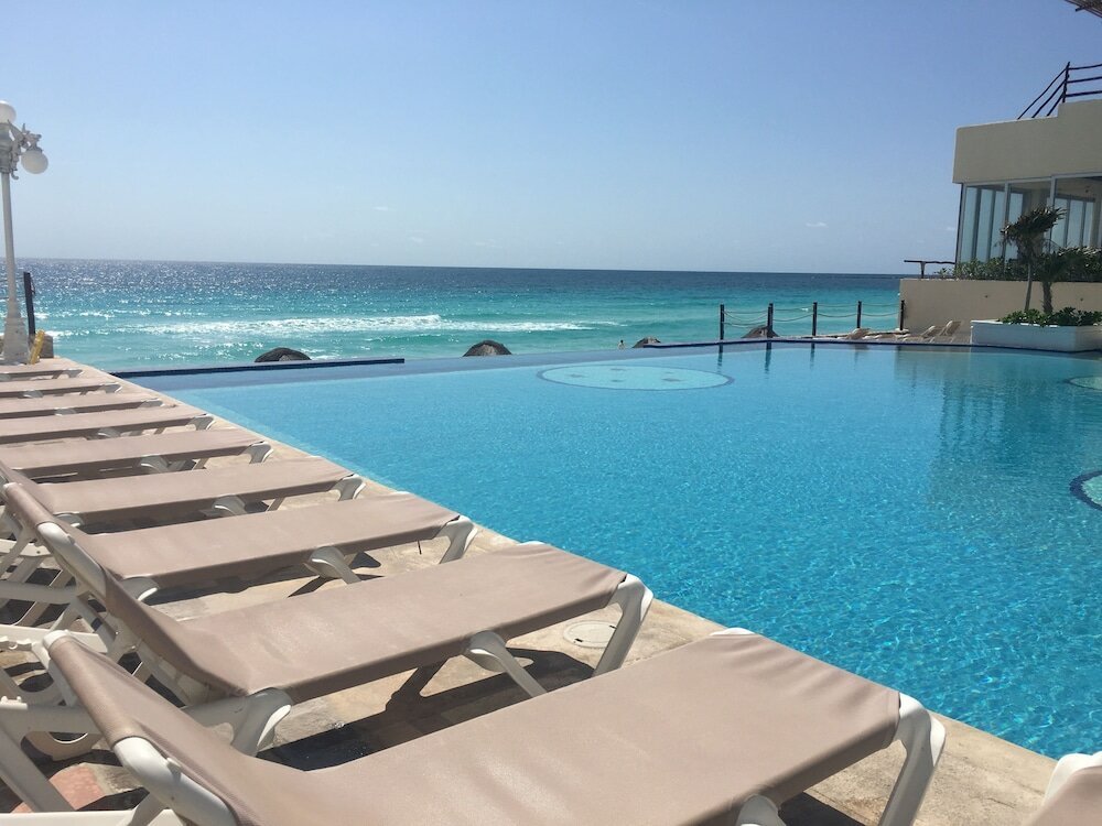 Фото Emporio Cancun