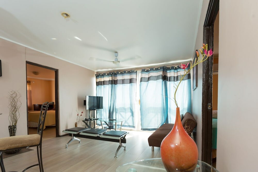 Фото New Kingston Ca Guest Apartment VI