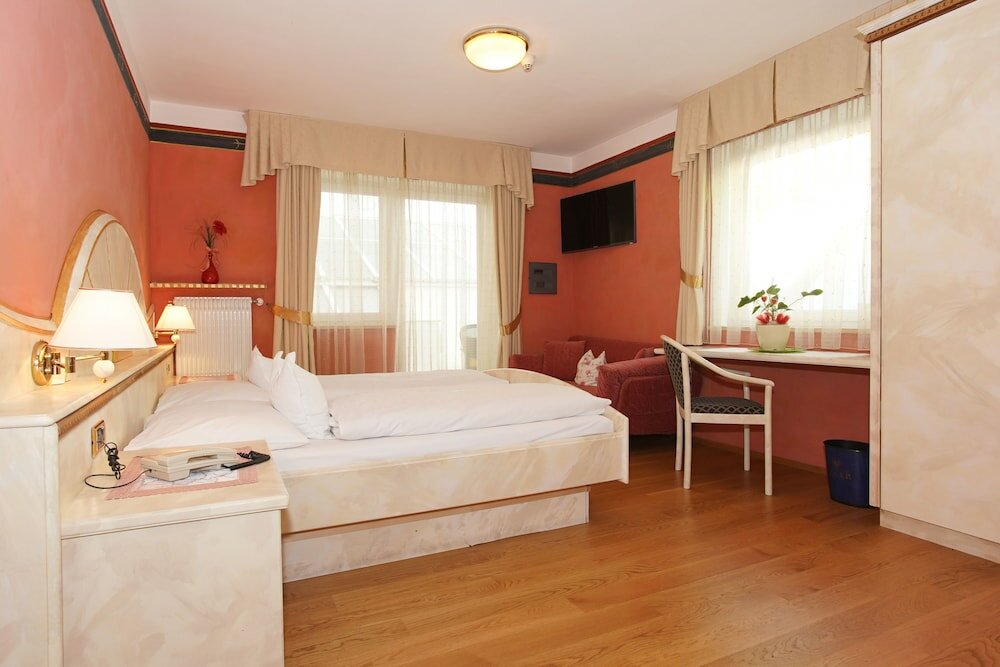 Фото Sonnenhotel Adler