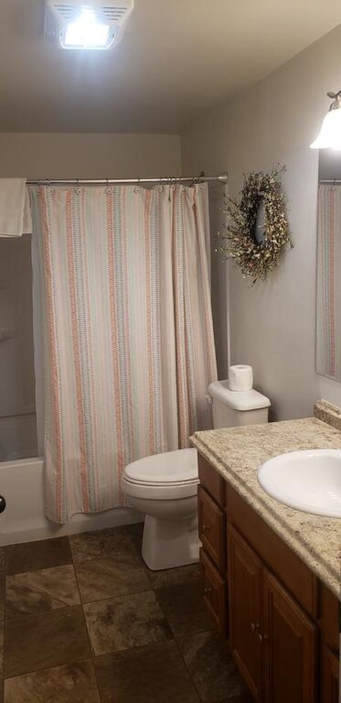 Фото Bryce Valley Lodging