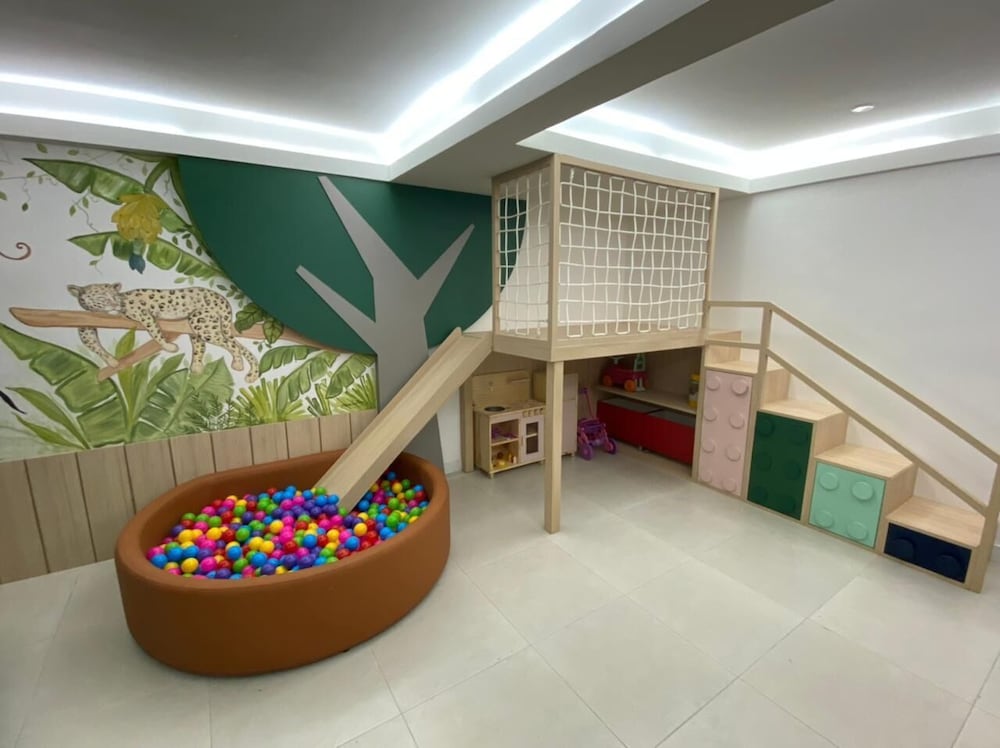 Фото Crocobeach Hotel