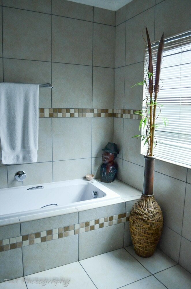 Фото Five A Morris